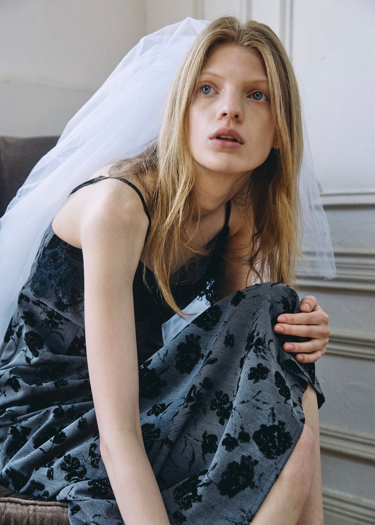 【予約商品】Velour Flower Cami Dress