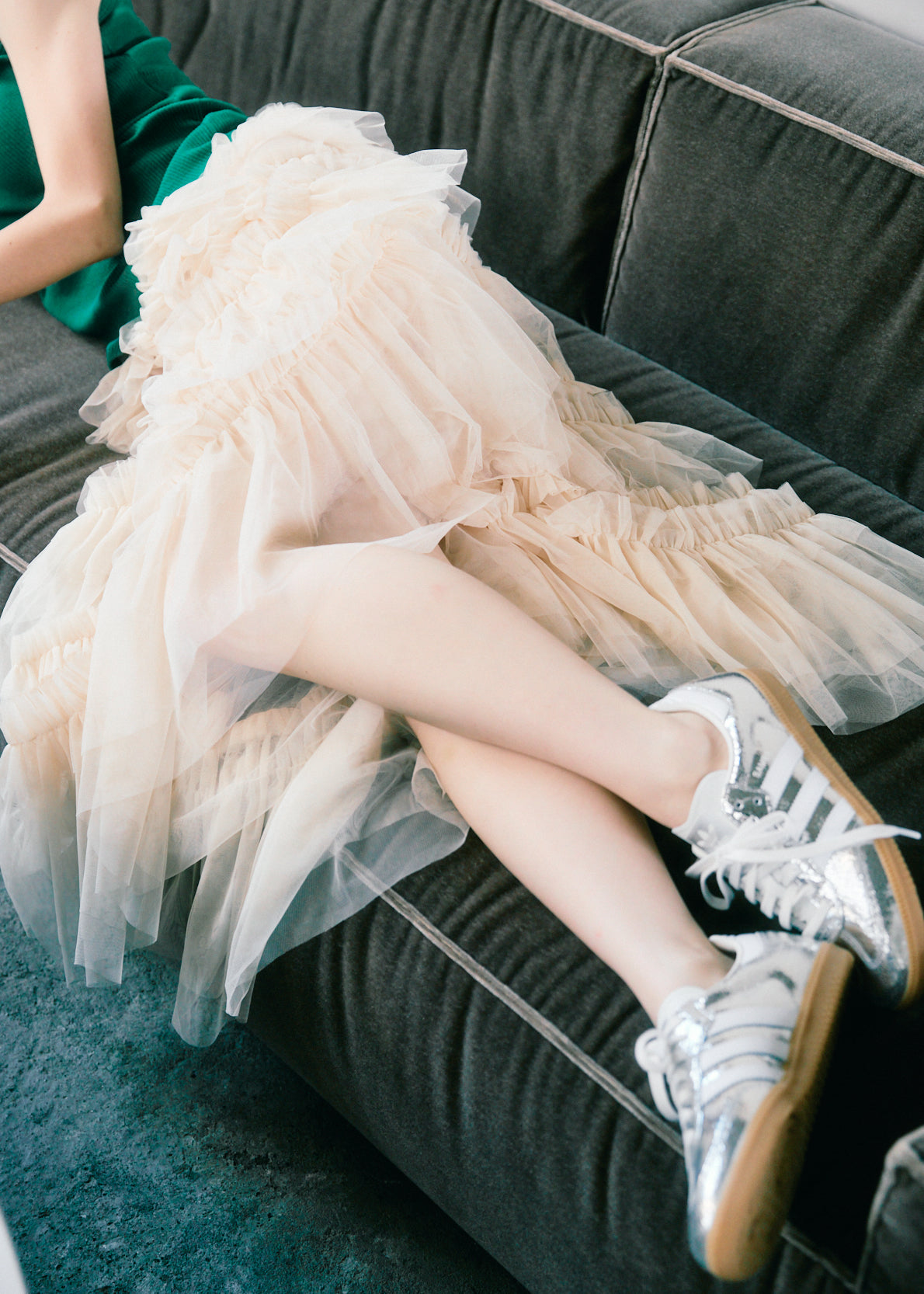 Slit Frilled Tulle Skirt