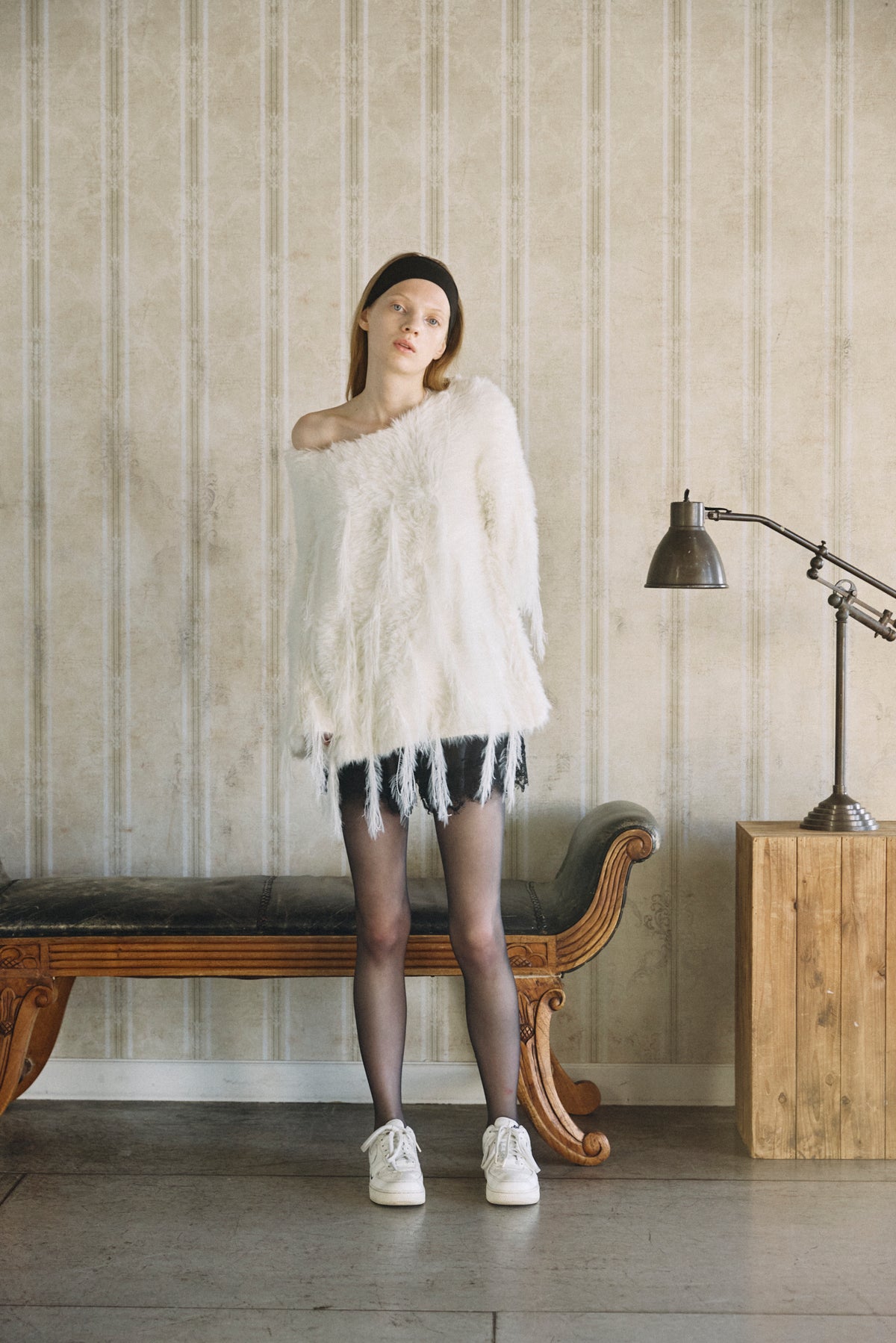 【予定商品】Off Shoulder Feather Knit