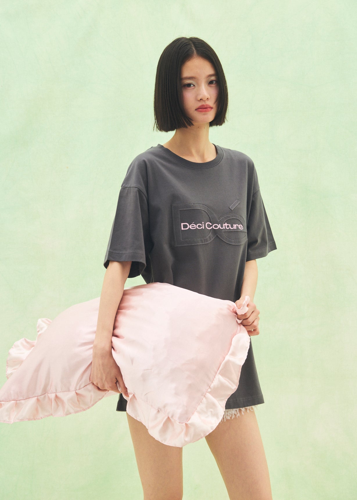 【Big】Cut-Out Logo T-Shirt