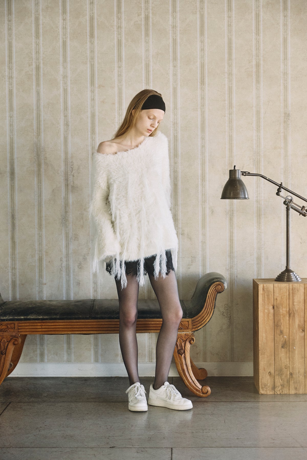【予定商品】Off Shoulder Feather Knit
