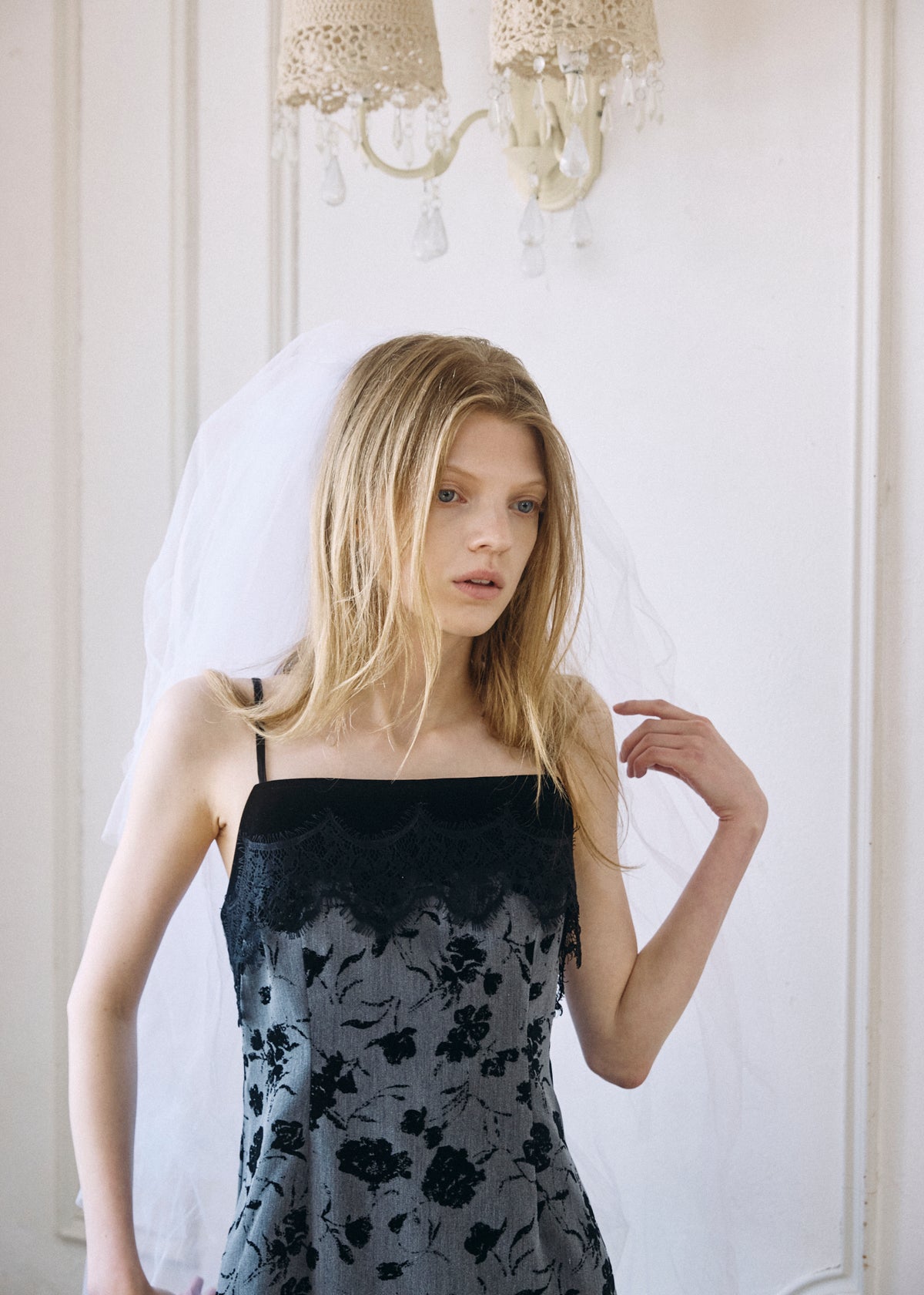 【予約商品】Velour Flower Cami Dress