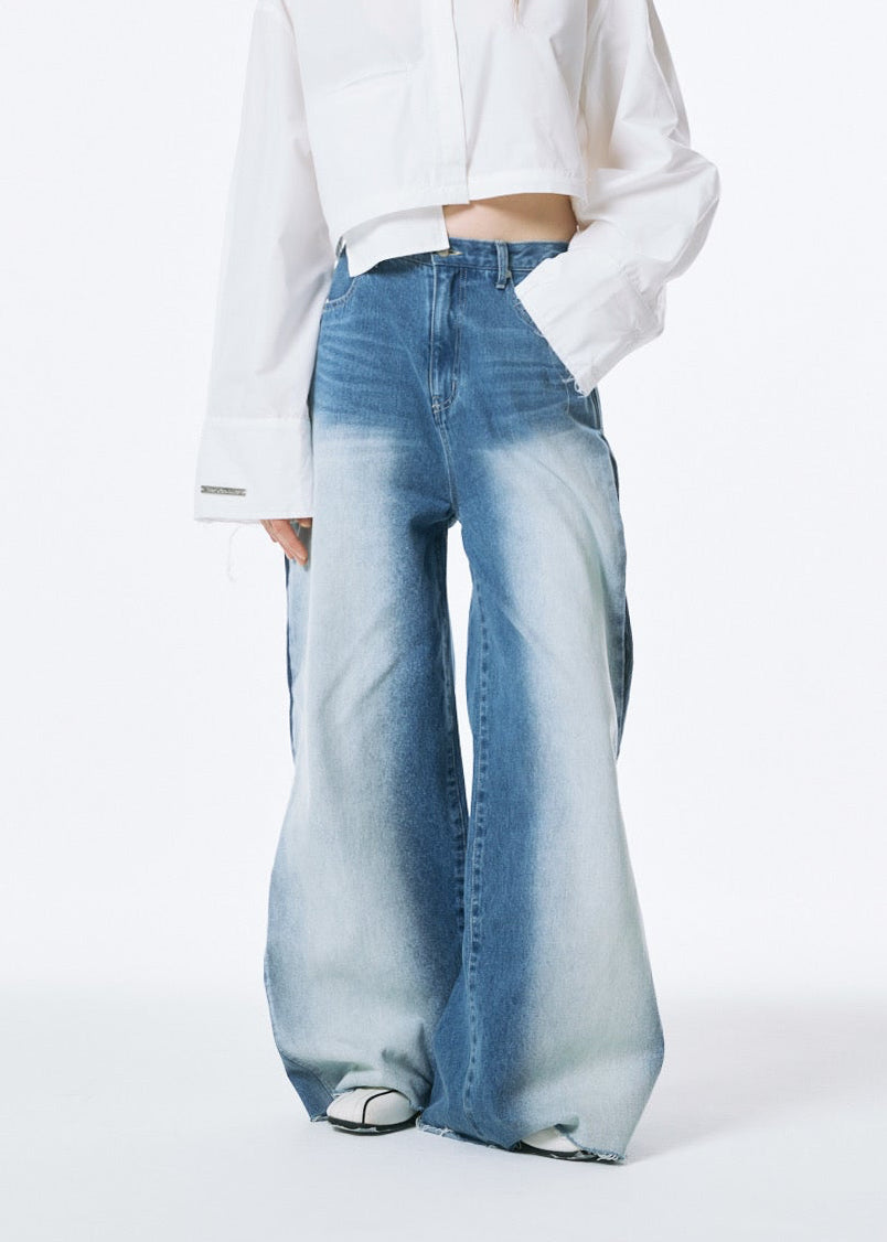 Side-Tuck Wide Denim