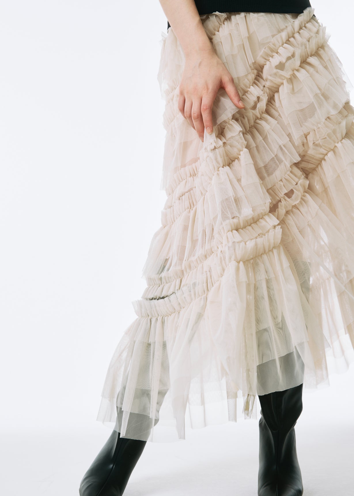 Slit Frilled Tulle Skirt