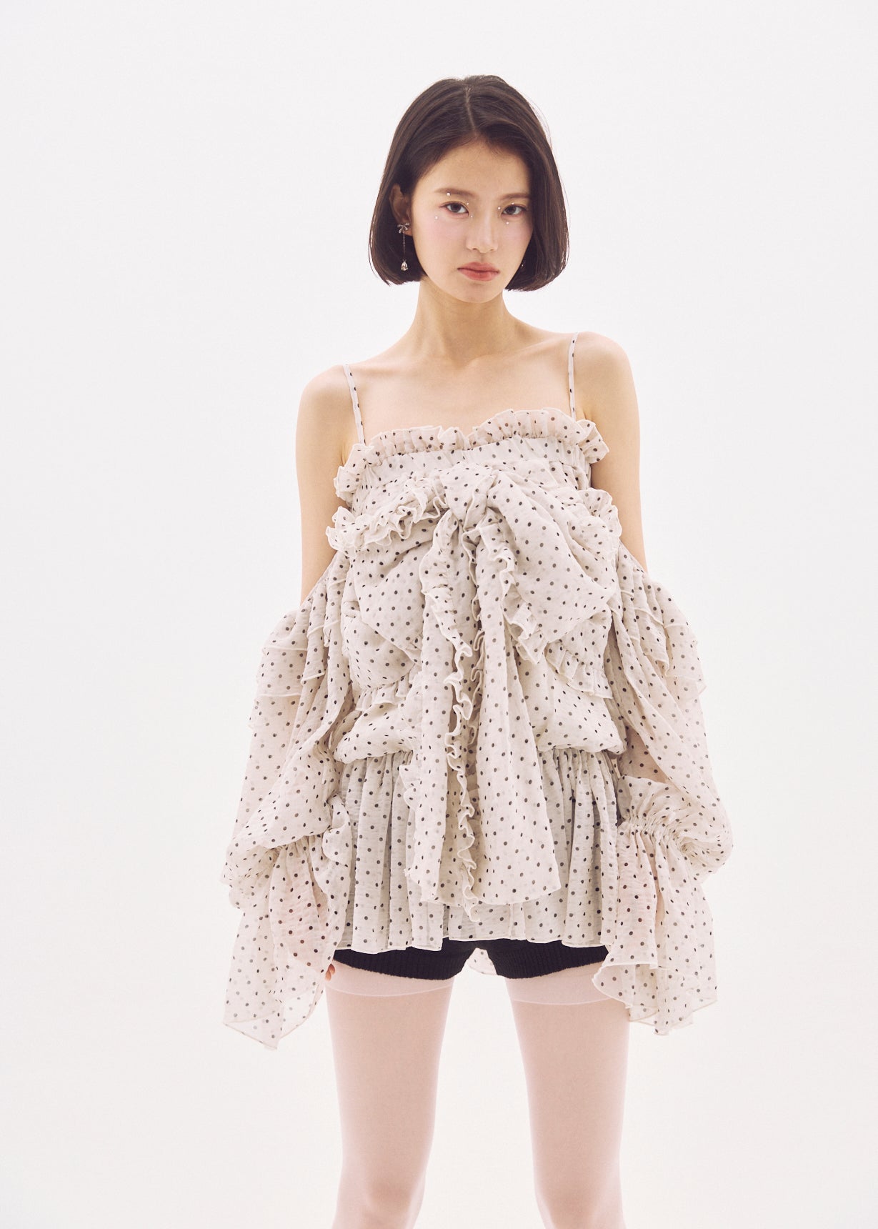 Deci coutureフリルトップス　カチューシャ付き TOPS