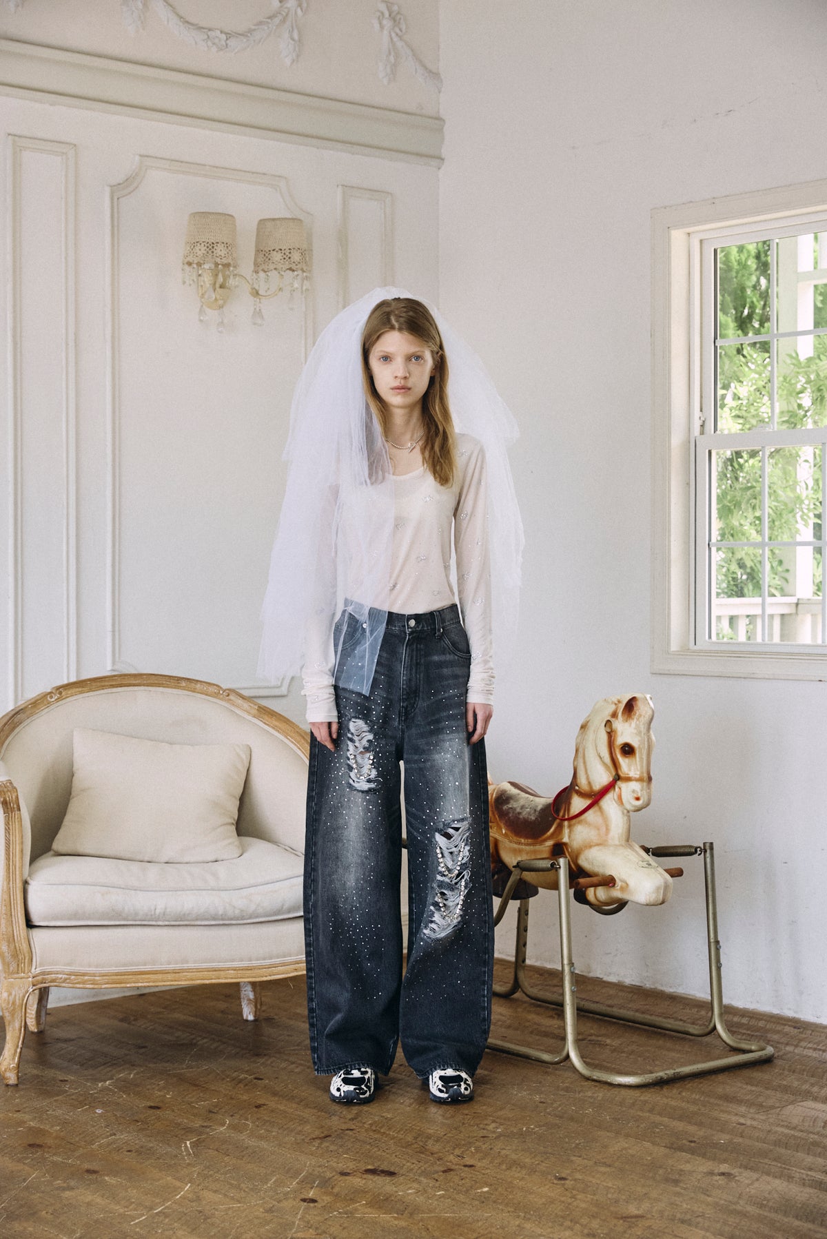 【予約商品】Crystal Logo Sheer Top