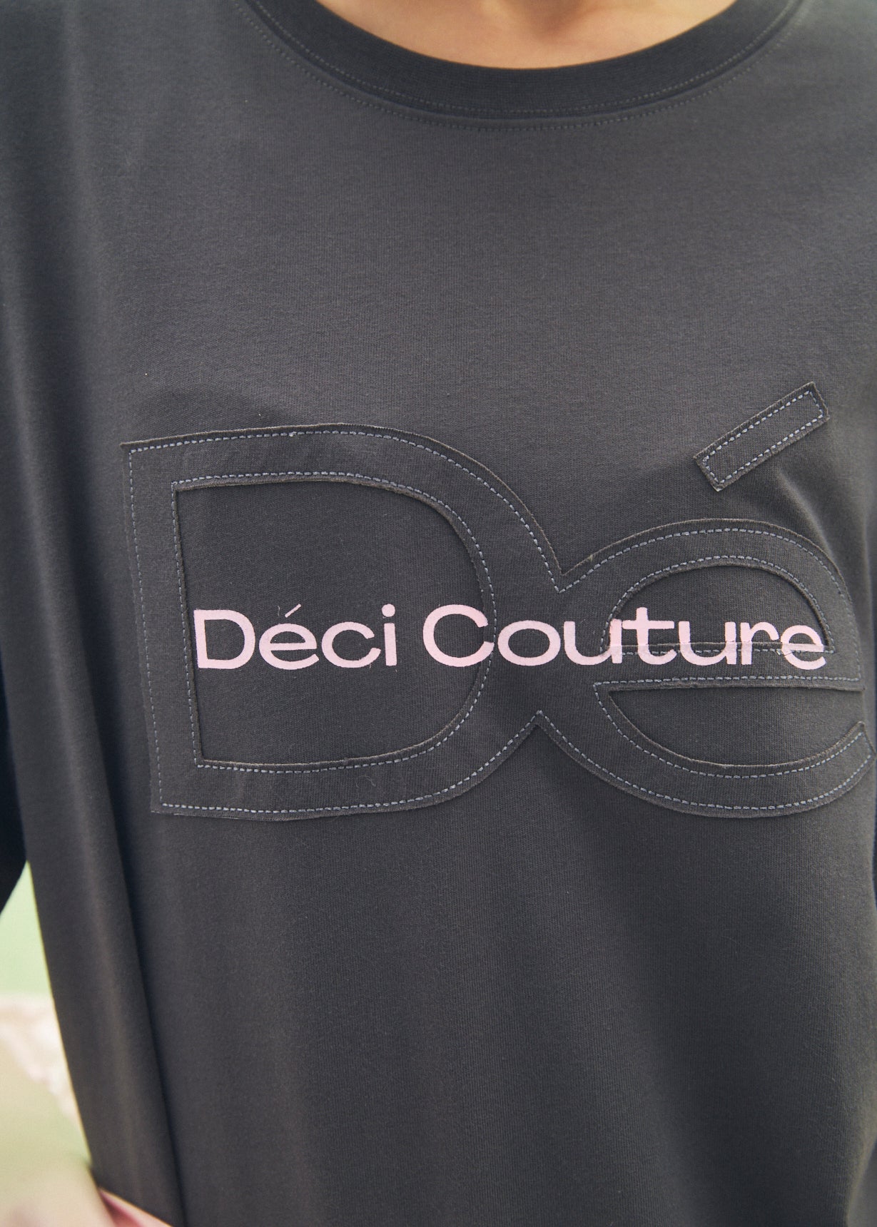 【Big】Cut-Out Logo T-Shirt