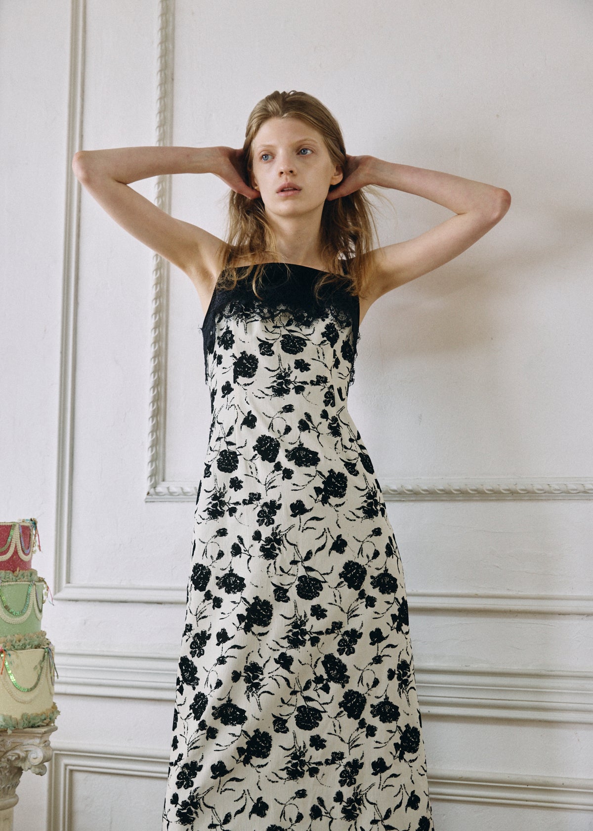 【予約商品】Velour Flower Cami Dress
