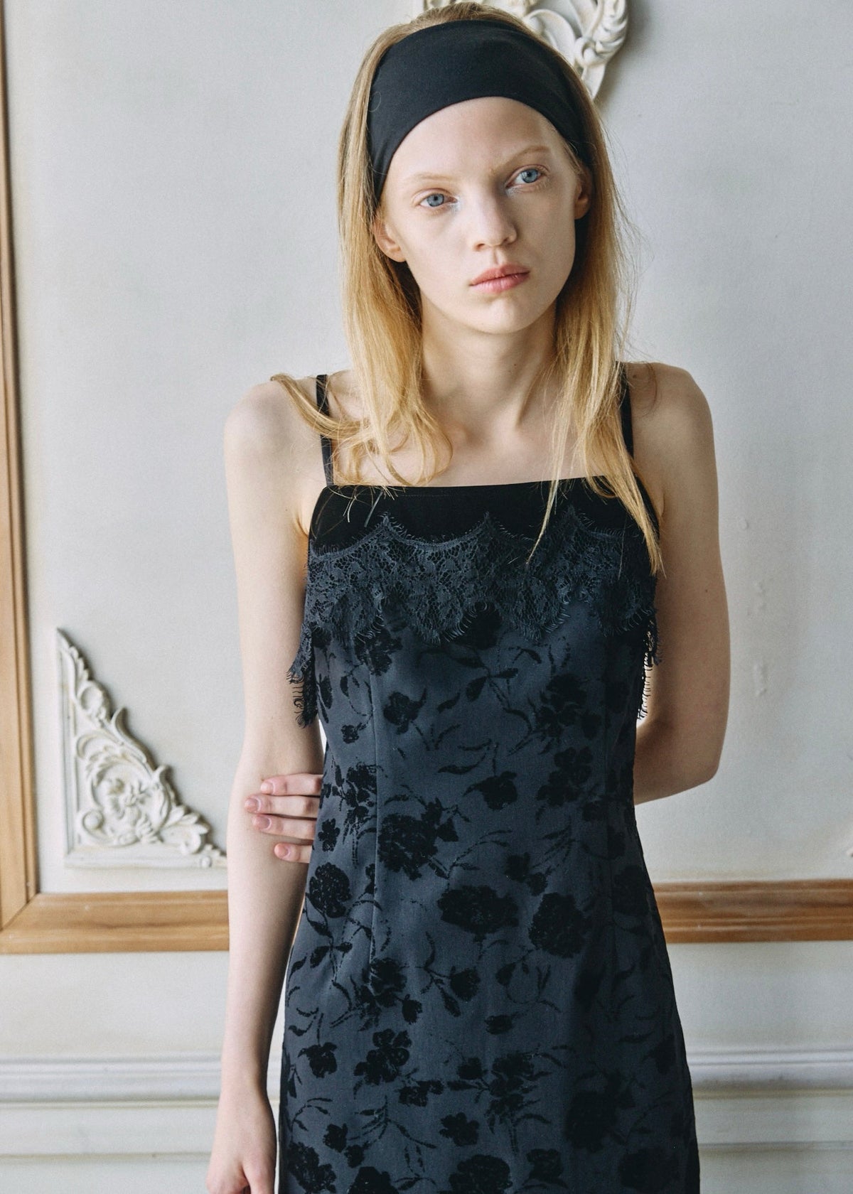 【予約商品】Velour Flower Cami Dress