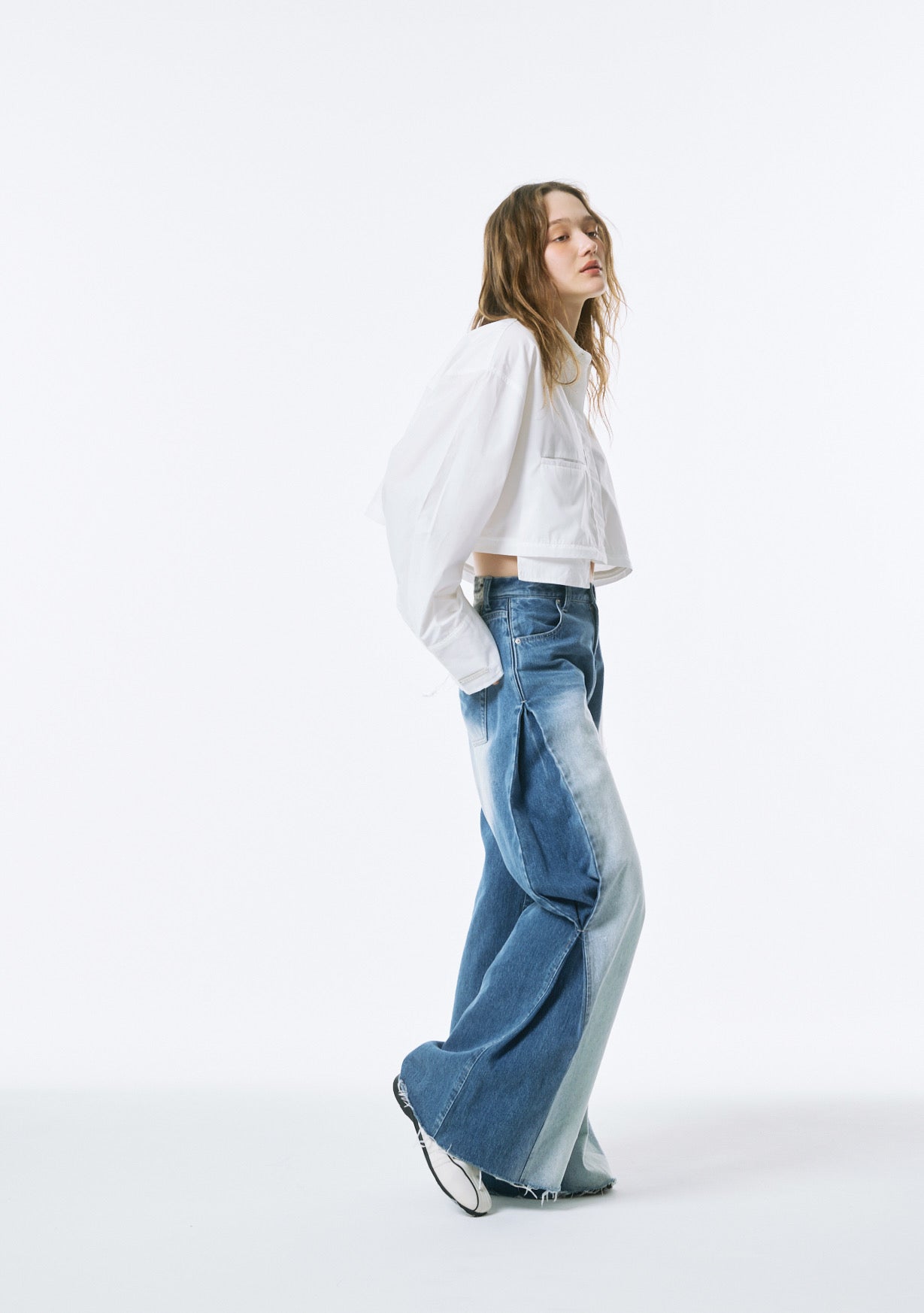 Side-Tuck Wide Denim