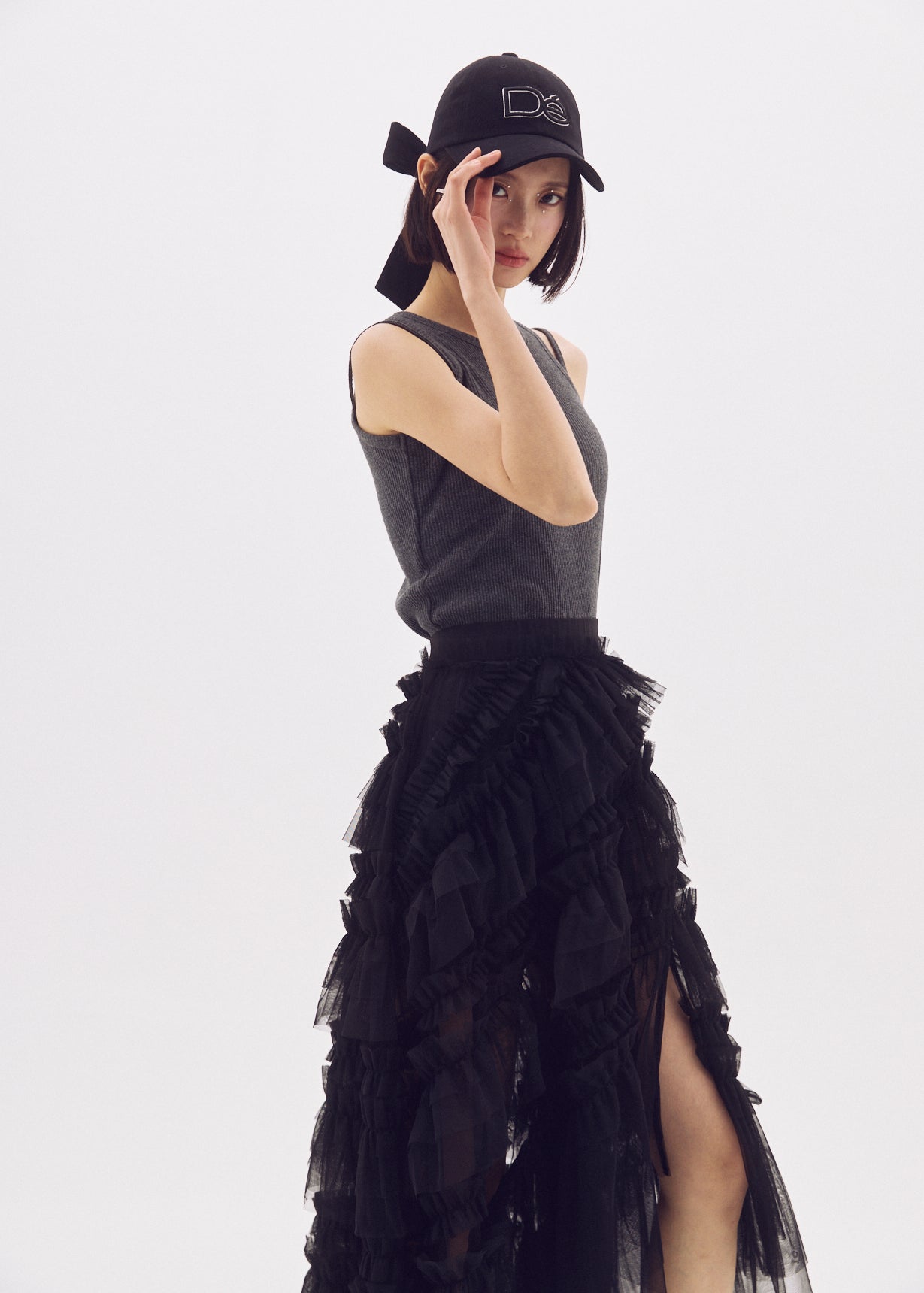 Slit Frilled Tulle Skirt