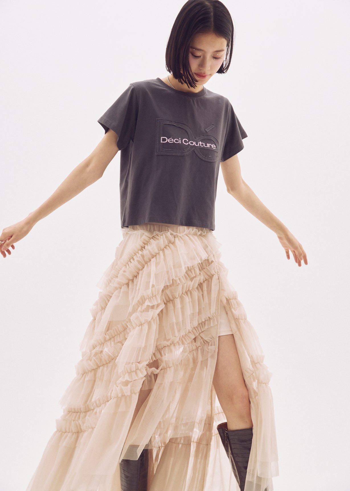 Slit Frilled Tulle Skirt