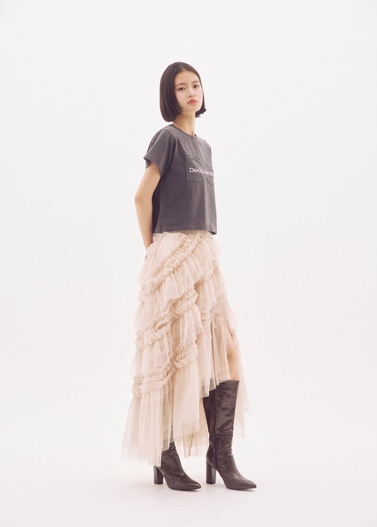 Slit Frilled Tulle Skirt